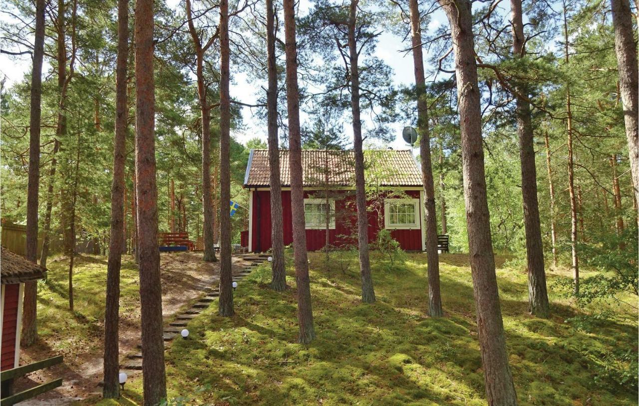 Stunning Home In Yngsjoe With Wifi Екстер'єр фото